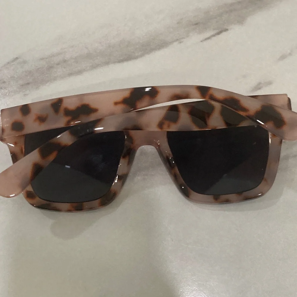 J. Crew Tortoiseshell Square Sunglasses - Brown/Black